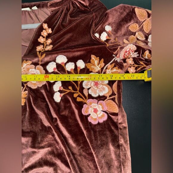 Spartina Genevieve Embroidered Velvet Top Lucas Theatre Embroidery Size M NWOT - Picture 7 of 8